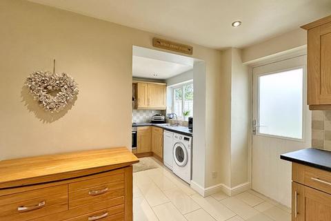 14 Brockeridge Close, Willenhall, WV12 5DN