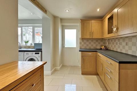 14 Brockeridge Close, Willenhall, WV12 5DN