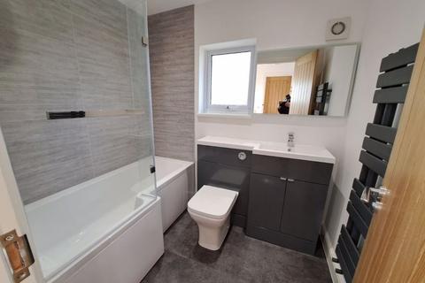 4 bedroom end of terrace house for sale, Harewood Close, Whitley Bay