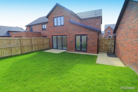 3 bedroom detached house for sale - Moor Close, Newcastle Upon Tyne NE16
