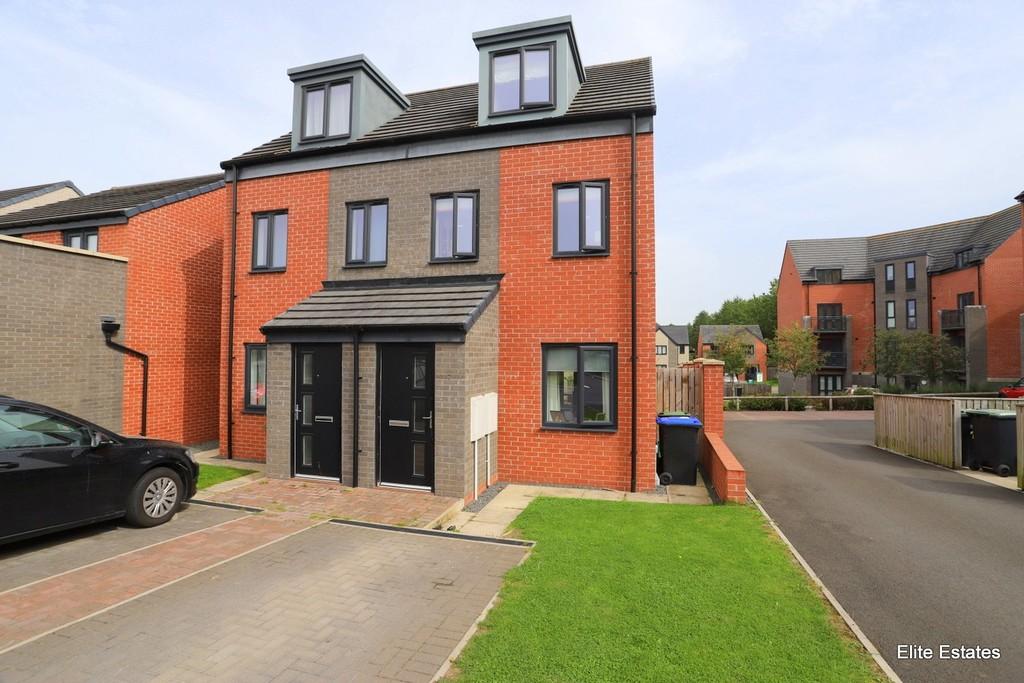 Straughan Crescent, Durham DH1 3 bed townhouse for sale £219,950