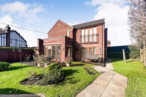 4 bedroom detached house for sale, Tempest Road, Chew Moor