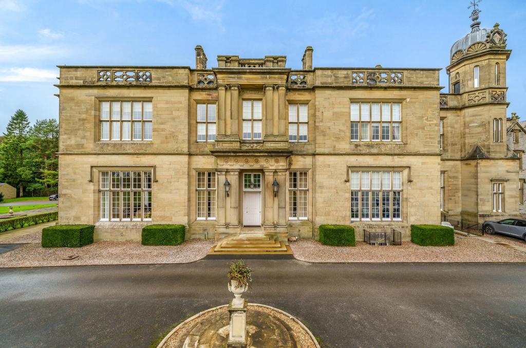 Eshton Hall, Skipton, North Yorkshire, BD23 2 bed flat for sale £350,000