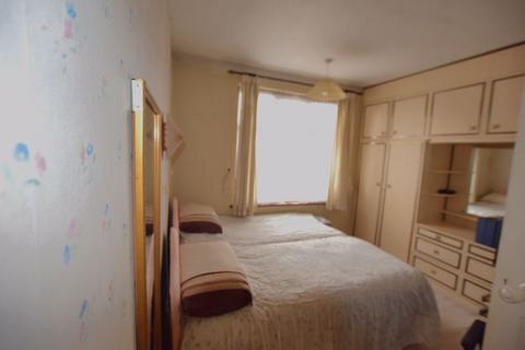 4 bedroom detached house for sale, Lowick Road, Harrow