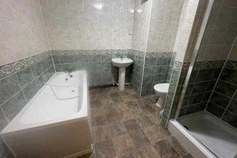 2 bedroom apartment to rent, Albert Road, Manchester, M19 2EQ