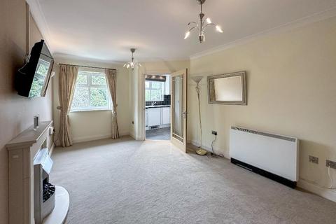1 bedroom retirement property for sale, Limpsfield Road, Warlingham, Surrey, CR6 9RL
