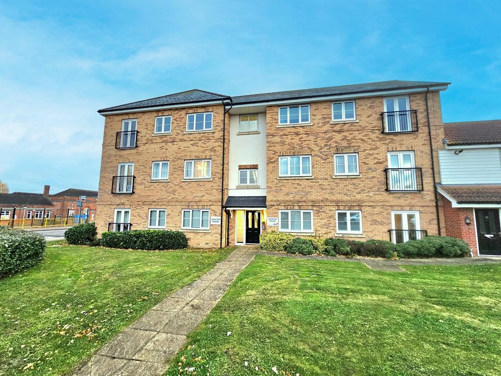 Leinster House, 52 Leinster Road... 2 bed flat £1,200 pcm (£277 pw)