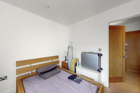 1 bedroom apartment for sale, Western Gateway, London, E16