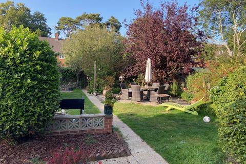 1 bedroom in a house share to rent, Southborough, Kent,