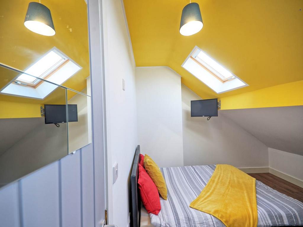 Bedroom 5 2