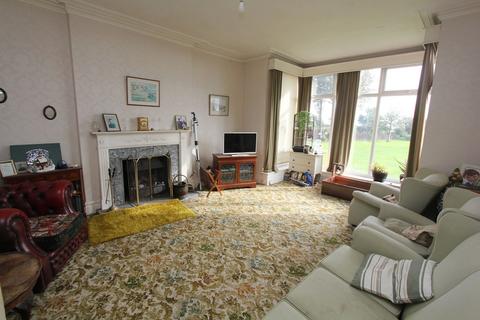 69 Fontygary Road, Rhoose, Barry, CF62 3DT