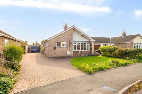 3 bedroom detached bungalow for sale, Manor Road, Saxilby, Lincoln, Lincolnshire, LN1 2HP