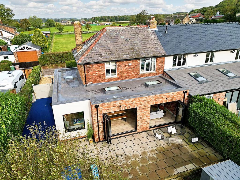 Red Delph Lane, Rainford, St Helens, WA11 3 bed semidetached house for