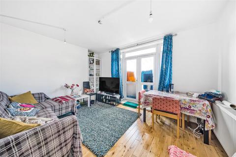 2 bedroom flat for sale, Brimsdown House, Bow E3