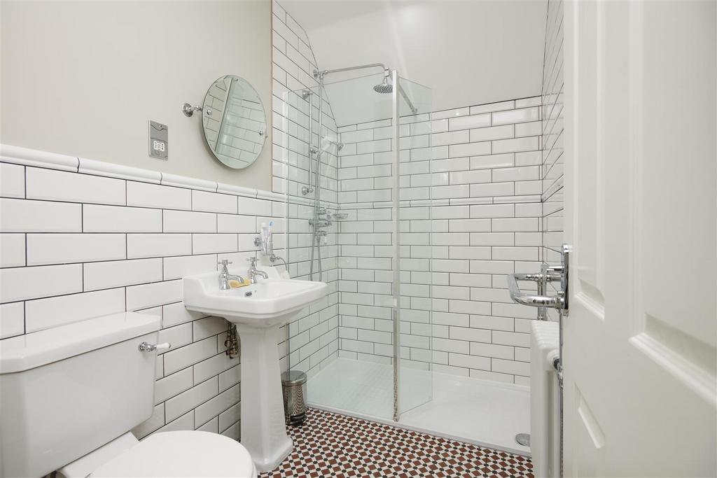 Second floor shower room