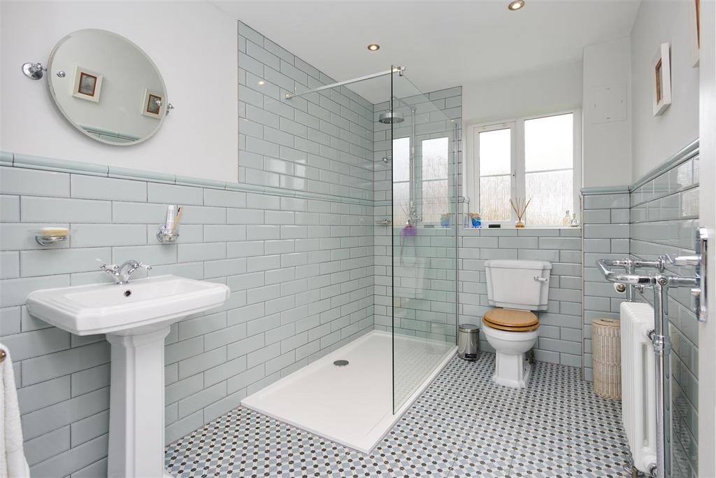 Master ensuite