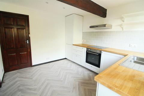 3 bedroom semi-detached house for sale - Sunnybank, Denby Dale, Huddersfield, HD8 8TJ