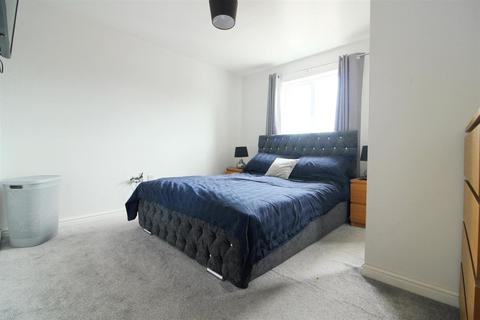 5 bedroom townhouse for sale, Blackthorn Way, Scissett, Huddersfield, HD8 9GU