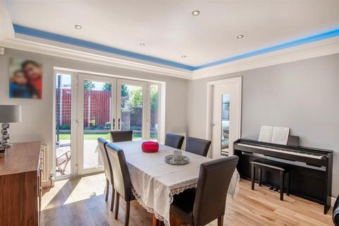 2 Hakehill Close, Doncaster, DN4 7EY