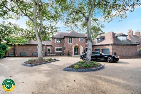 5 bedroom house for sale, Bawtry Road, Doncaster