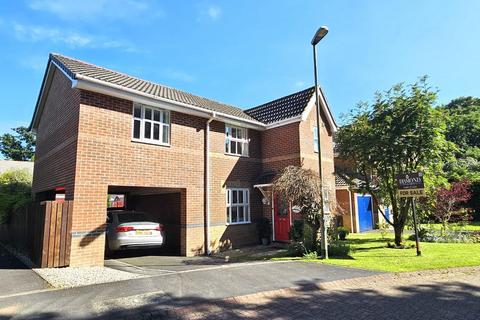 5 bedroom detached house for sale, Clarke Close, Uffculme, Cullompton, Devon