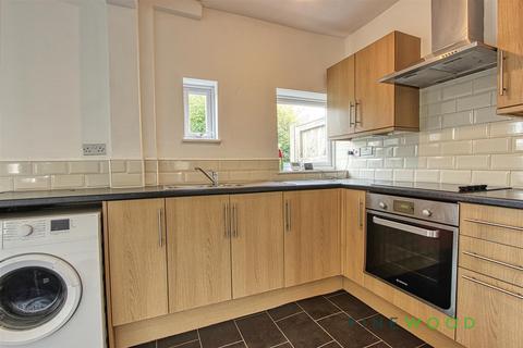 96 Forest Road, Mansfield, NG18 4BU