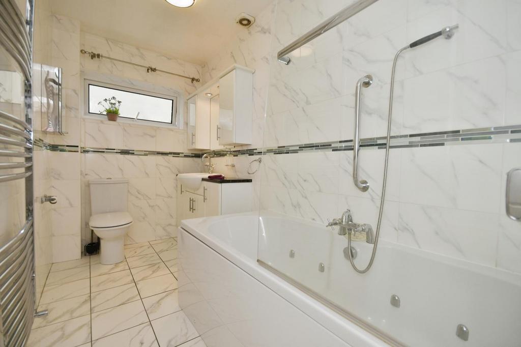 Family bathroom