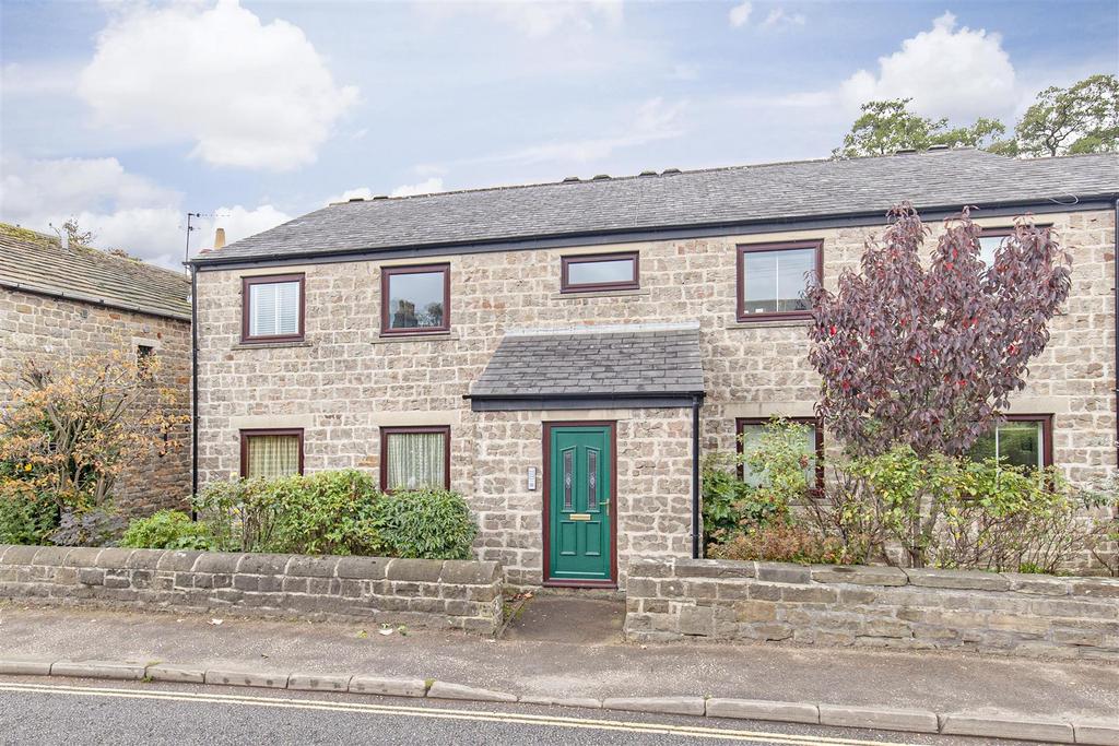 Calver Road, Baslow, Bakewell 2 bed apartment for sale £200,000