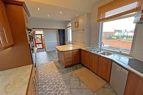 3 bedroom semi-detached house for sale, Fosse Way, Syston, Leicestershire