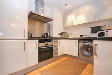2 bedroom apartment for sale, Portland Gate, St. Johns North, Wakefield, West Yorkshire