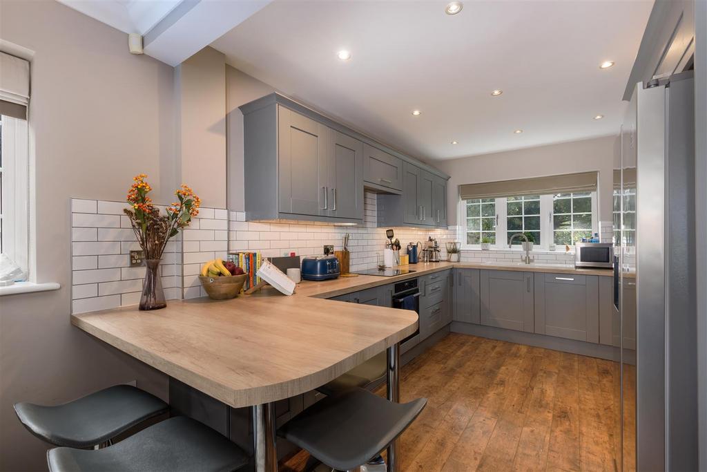 Banbury Road, Warwick 4 bed semidetached house for sale £