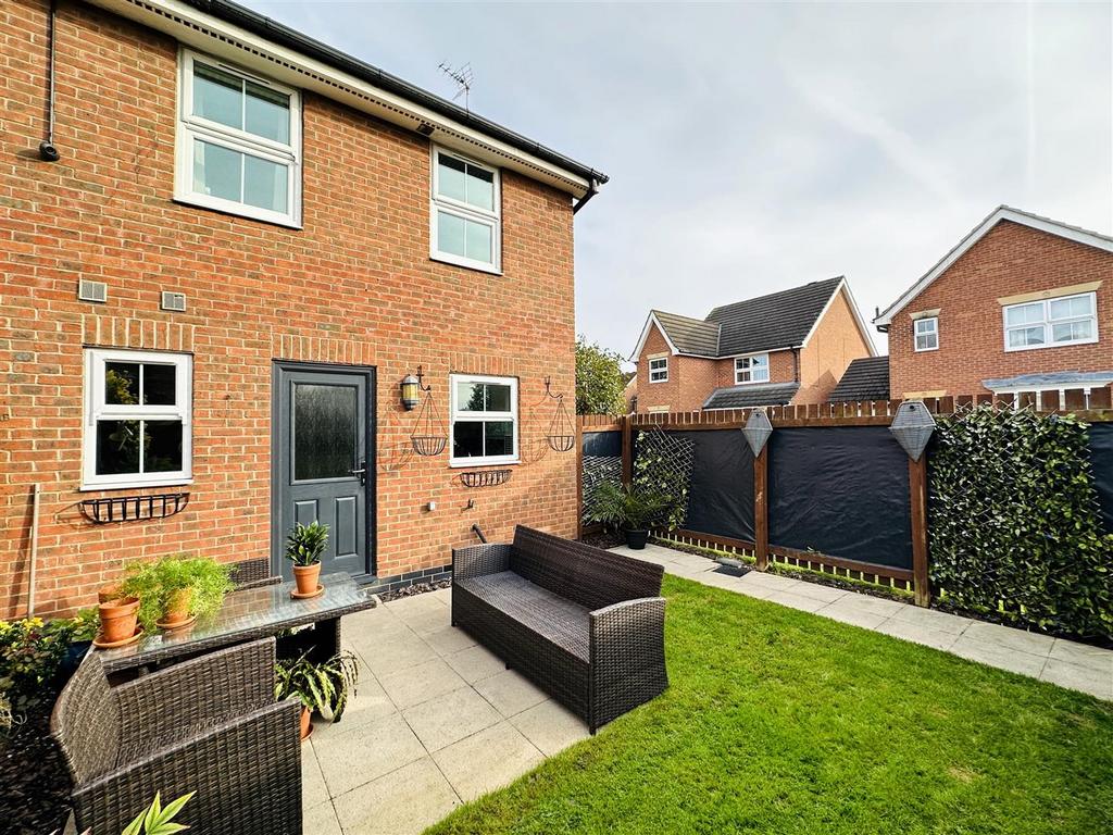 College Close, Goole 3 bed semidetached house for sale £190,000