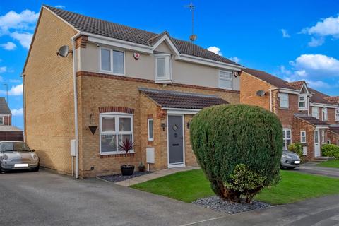 3 bedroom semi-detached house for sale - Windmill Court, Lower Wortley, Leeds