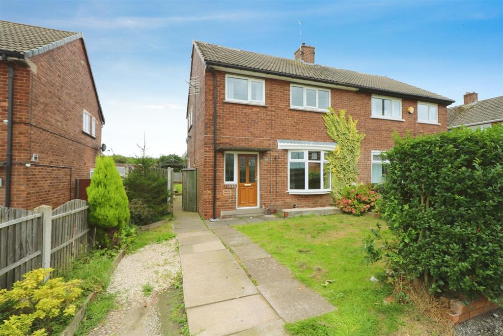 Sharpfield Avenue, Rawmarsh, Rotherham 3 bed semidetached house for