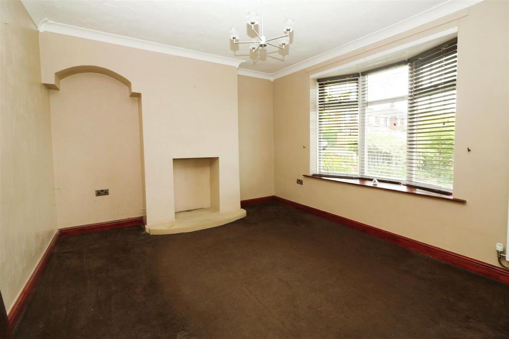 Sharpfield Avenue, Rawmarsh, Rotherham 3 bed semidetached house for