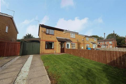 3 bedroom semi-detached house for sale - Tudor Drive, Hull