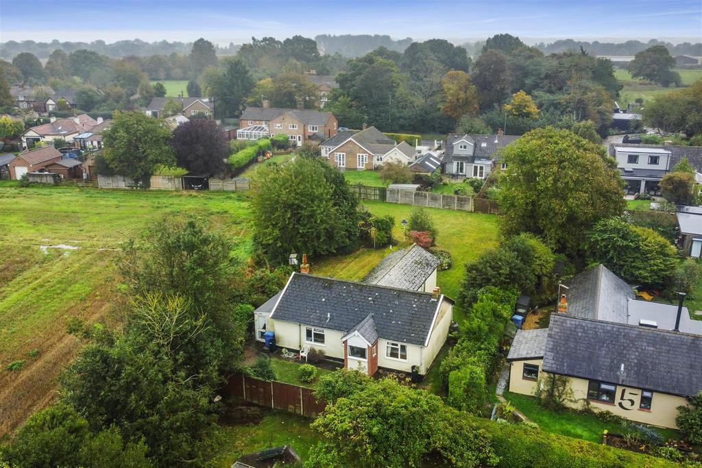 Lewis Lane, Stutton 3 bed detached bungalow for sale £350,000