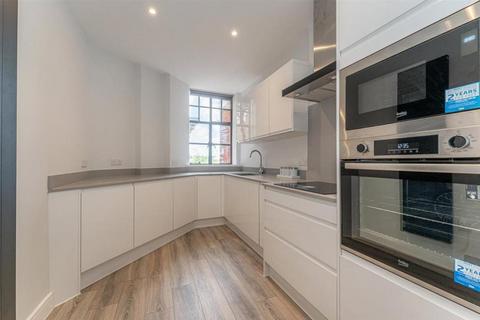 3 bedroom flat to rent, Clive Court, Maida Vale, London