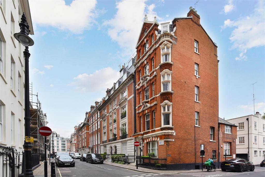1, 1 Dunraven Street (17).JPG