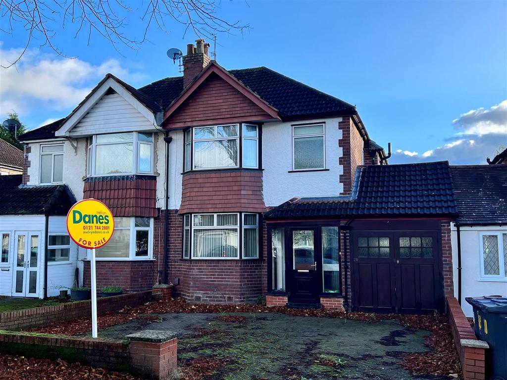 Primrose Croft, Hall Green, Birmingham 3 bed semidetached house for