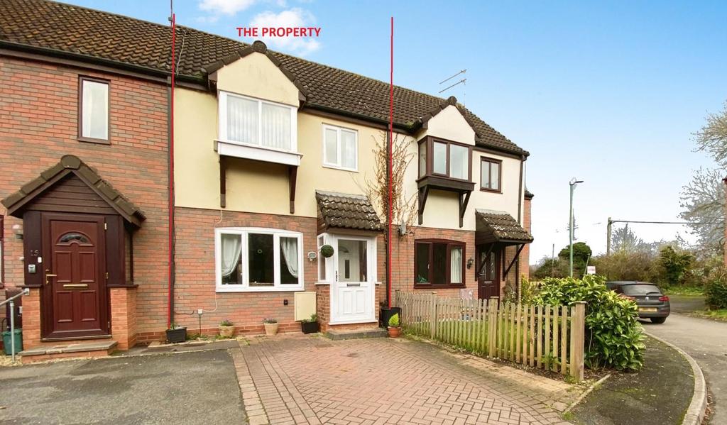 Willow Close, Alcester 3 bed terraced house for sale £275,000