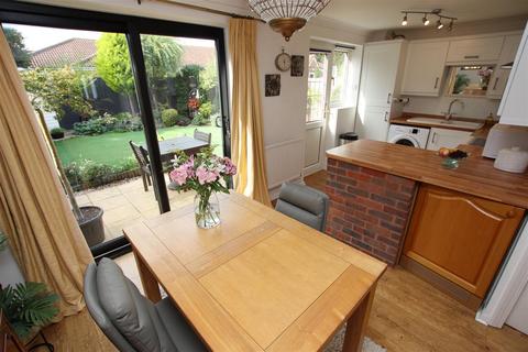 15 Millfield Drive, Northfleet, Gravesend, DA11 8BH