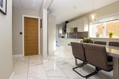 21 Abbey Crescent, Darwen, BB3 3PX