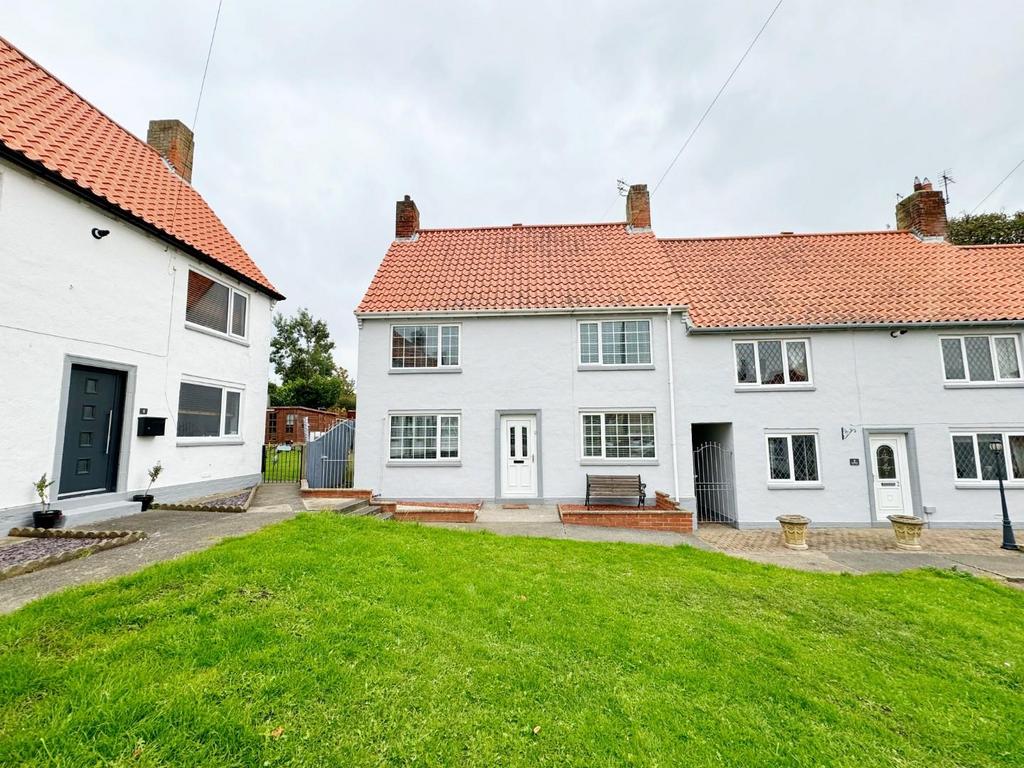 Kiln Crescent, Middleham, 3 bed end of terrace house £695 pcm