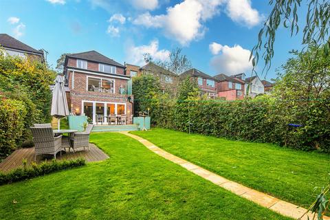 112 Westwick Crescent, Sheffield, S8 7DJ