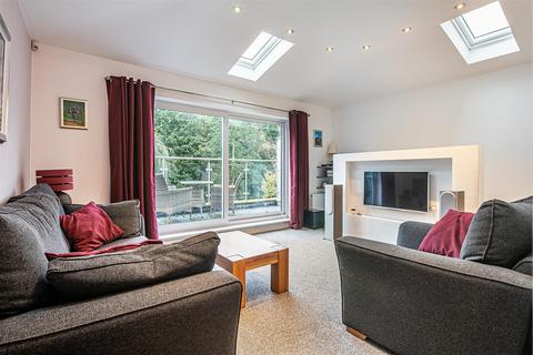 112 Westwick Crescent, Sheffield, S8 7DJ