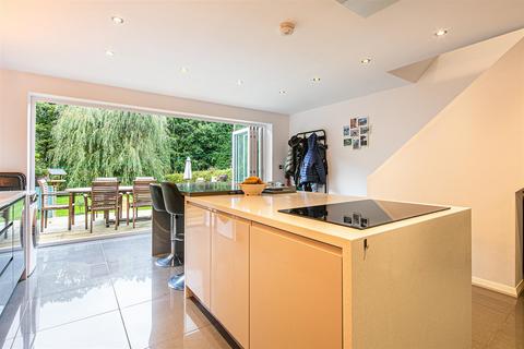 112 Westwick Crescent, Sheffield, S8 7DJ