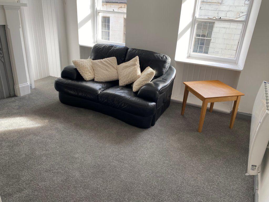 Bonnygate, Cupar, Fife 2 bed flat to rent £800 pcm (£185 pw)