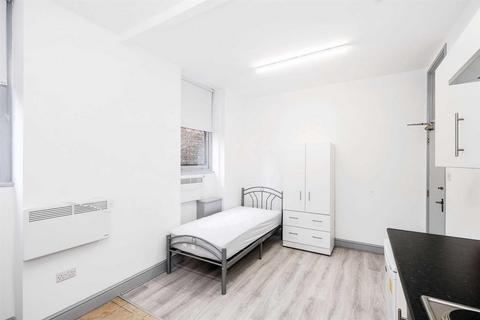 Studio to rent, Bloxhall Road, Bloxhall Court, London