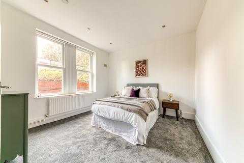 1 bedroom apartment for sale - Warminster Road, London, SE25